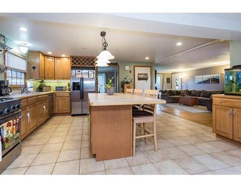 102 Druid Hill Rd, Springfield, MA 01129 photo 5