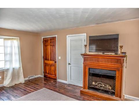 81 Joanne Rd, Springfield, MA 01119 photo 4