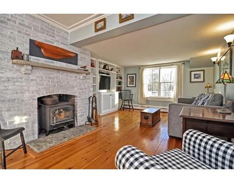5 Bittersweet Rd, Gloucester, MA 01930 photo 3