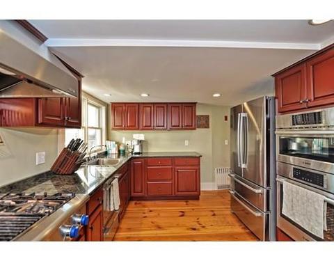 5 Bittersweet Rd, Gloucester, MA 01930 photo 8
