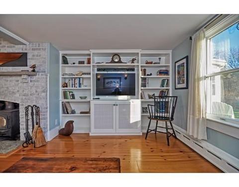 5 Bittersweet Rd, Gloucester, MA 01930 photo 4