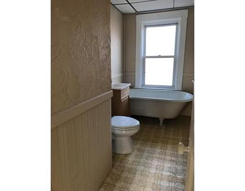 25 Goddard St, Webster, MA 01570 photo 11