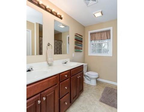 14 Taber St, Springfield, MA 01118 photo 24