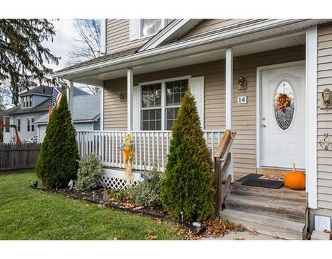 14 Taber St, Springfield, MA 01118 photo 3