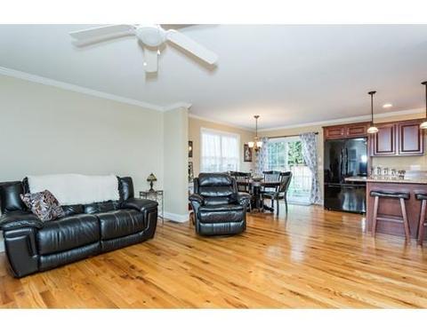 14 Taber St, Springfield, MA 01118 photo 7