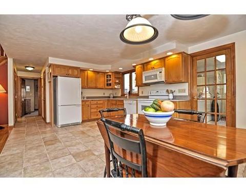 8 Cranberry Ave, Mashpee, MA 02649 photo 5