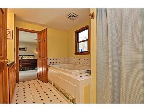 8 Cranberry Ave, Mashpee, MA 02649 photo 13
