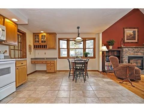 8 Cranberry Ave, Mashpee, MA 02649 photo 4