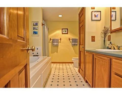 8 Cranberry Ave, Mashpee, MA 02649 photo 12