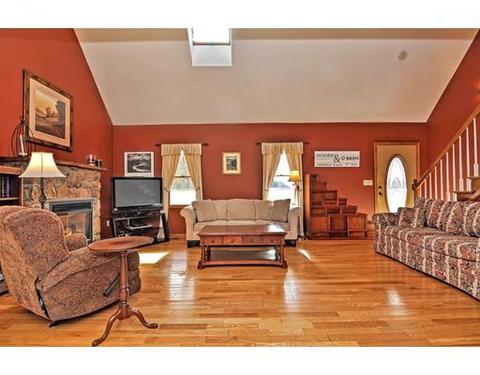 8 Cranberry Ave, Mashpee, MA 02649 photo 6