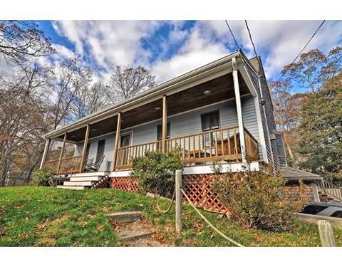 8 Cranberry Ave, Mashpee, MA 02649 photo 1