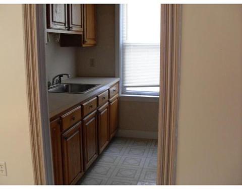 195 Raymond St, Fall River, MA 02723 photo 3