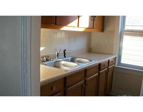 195 Raymond St, Fall River, MA 02723 photo 7