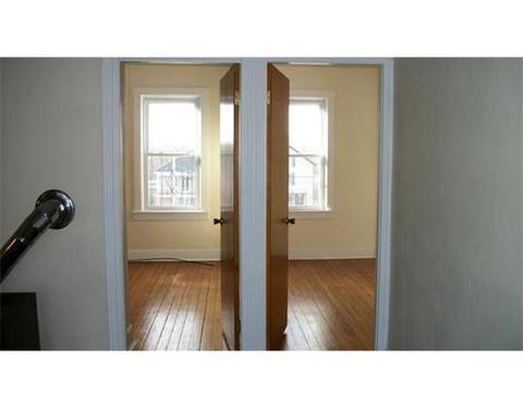 195 Raymond St, Fall River, MA 02723 photo 6