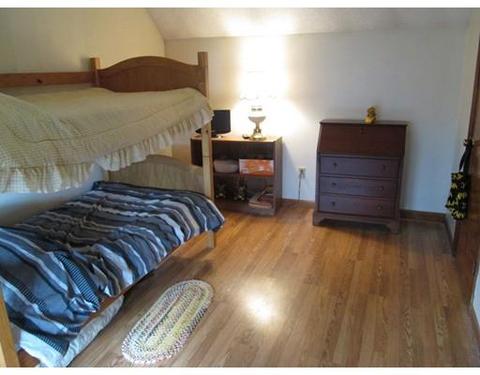 113 Joy St, Chicopee, MA 01013 photo 14