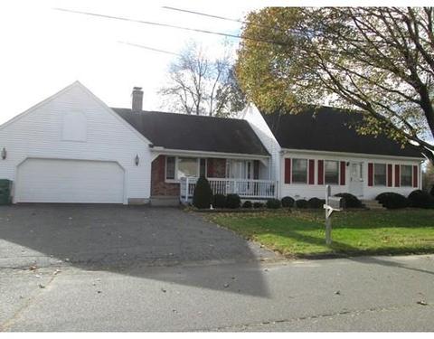 113 Joy St, Chicopee, MA 01013 photo 2