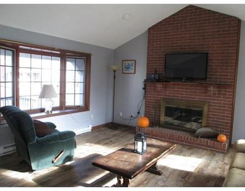 113 Joy St, Chicopee, MA 01013 photo 4