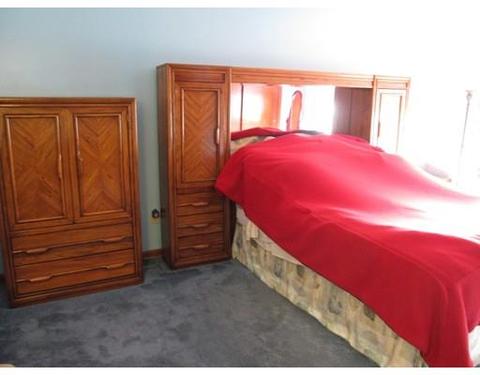 113 Joy St, Chicopee, MA 01013 photo 16
