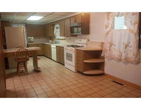 51 Raymond St, Fall River, MA 02723 photo 7