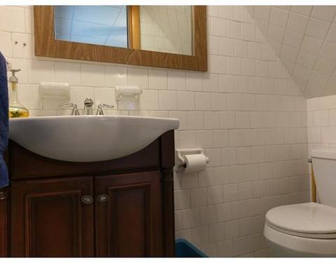 51 Raymond St, Fall River, MA 02723 photo 9