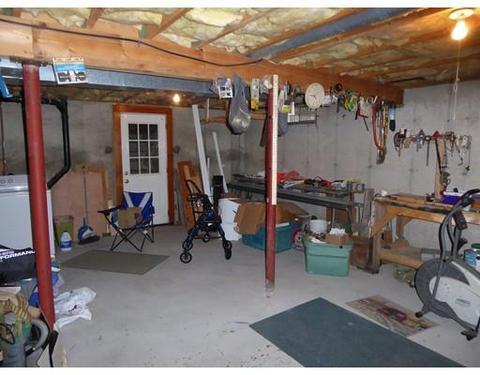 61 Ludlow Ave, Springfield, MA 01151 photo 20