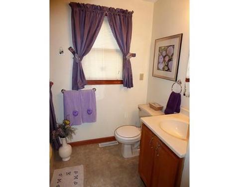 61 Ludlow Ave, Springfield, MA 01151 photo 11