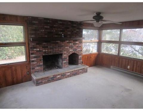 190 Frontenac St, Chicopee, MA 01020 photo 10