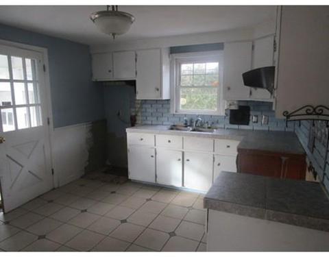 190 Frontenac St, Chicopee, MA 01020 photo 6