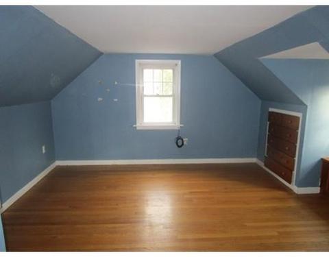 190 Frontenac St, Chicopee, MA 01020 photo 15