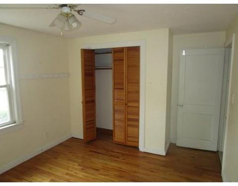 190 Frontenac St, Chicopee, MA 01020 photo 12