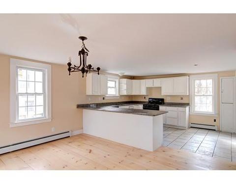 4 Maple St, Spencer, MA 01562 photo 3