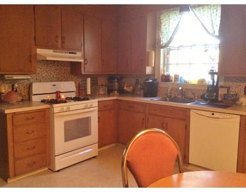 529 Pine St, Lowell, MA 01851 photo 2