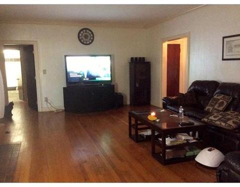 529 Pine St, Lowell, MA 01851 photo 4