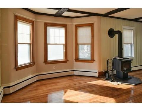 8 Adams Pl, Gloucester, MA 01930 photo 5