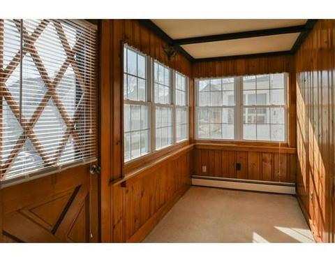 8 Adams Pl, Gloucester, MA 01930 photo 2