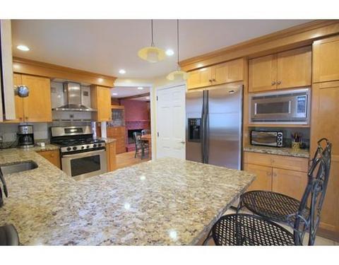 4 Bacon Rd, Framingham, MA 01701 photo 8