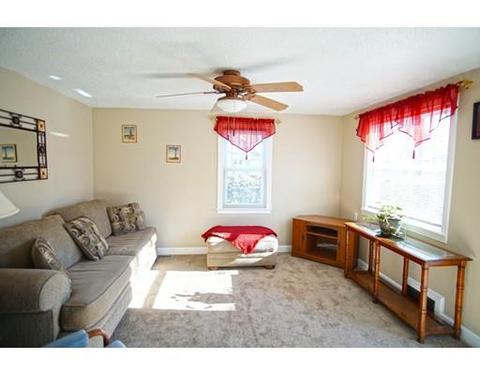 24 Merida St, Springfield, MA 01104 photo 3