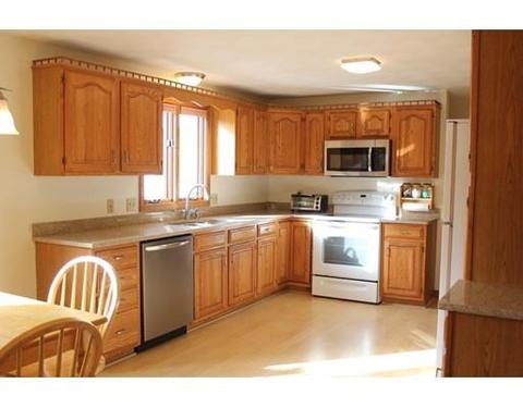 4 Bridle Path, Franklin, MA 02038 photo 2