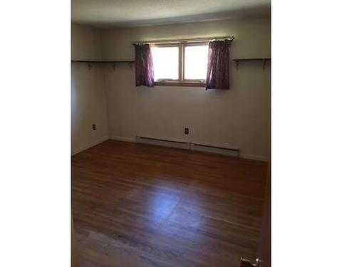 7 King St, Ware, MA 01082 photo 18