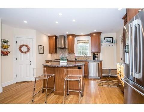 76 Grand St, Reading, MA 01867 photo 9