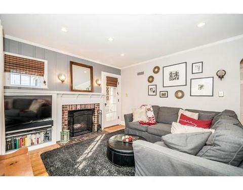 76 Grand St, Reading, MA 01867 photo 5