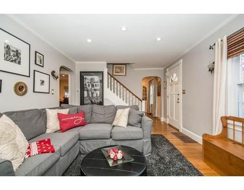 76 Grand St, Reading, MA 01867 photo 4