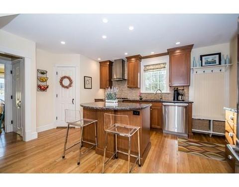 76 Grand St, Reading, MA 01867 photo 11