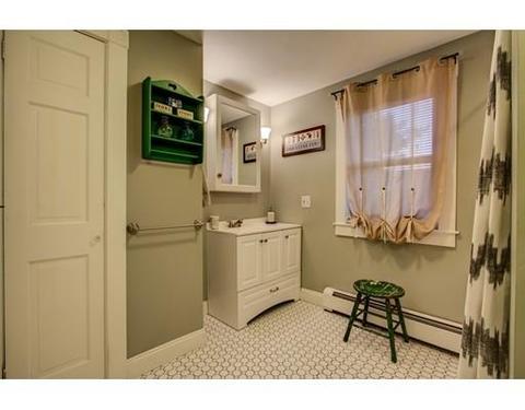 31 Berkeley Ave, Lowell, MA 01852 photo 15