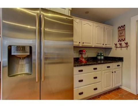 31 Berkeley Ave, Lowell, MA 01852 photo 11