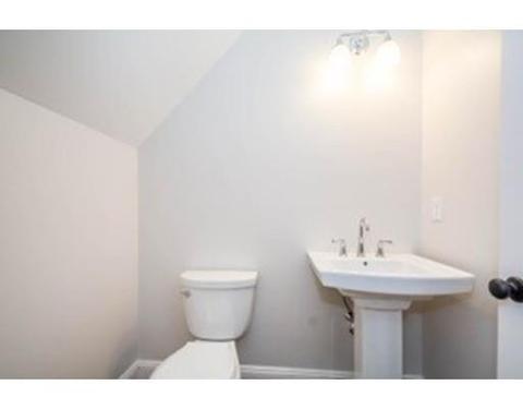 602 Pearl St, Reading, MA 01867 photo 26