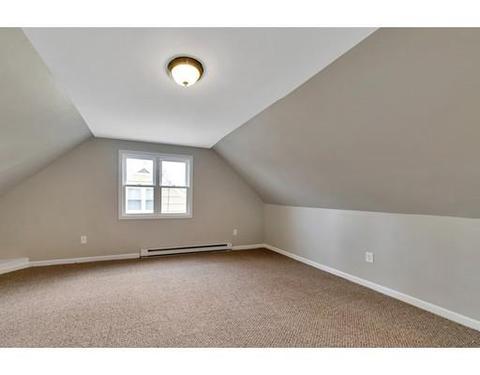 63 Haskin St, Springfield, MA 01109 photo 13