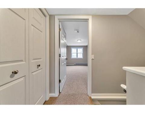 63 Haskin St, Springfield, MA 01109 photo 17