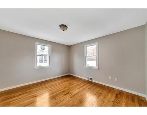 63 Haskin St, Springfield, MA 01109 photo 11