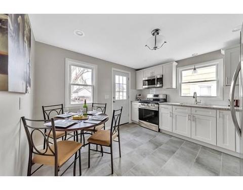 63 Haskin St, Springfield, MA 01109 photo 3